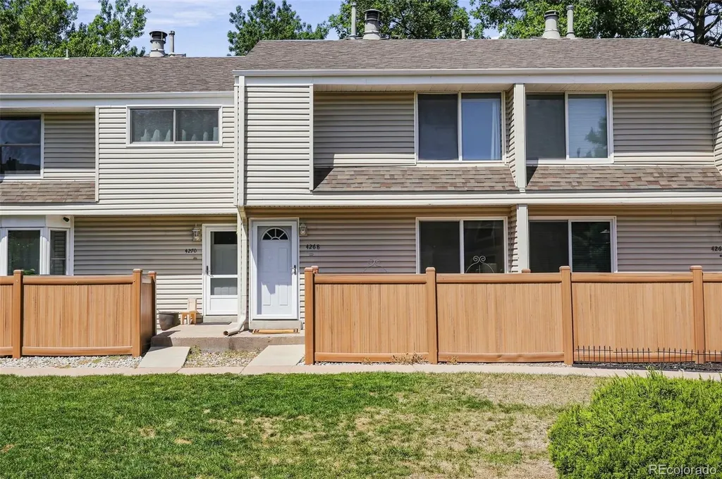 4268 E Maplewood Way Littleton CO 80121
