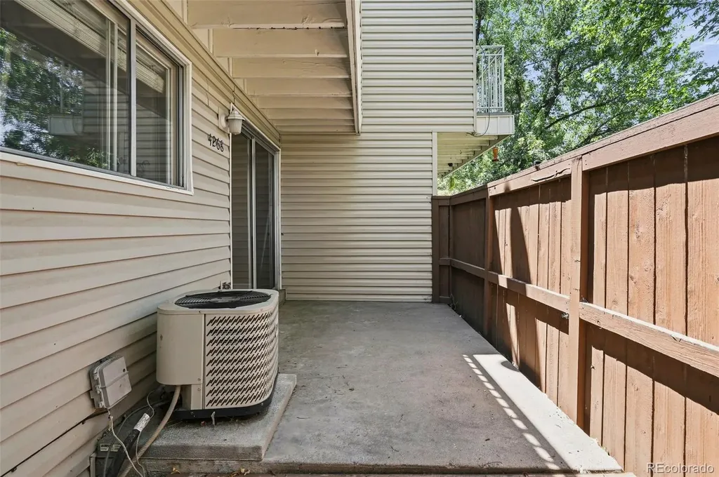 4268 E Maplewood Way Littleton CO 80121