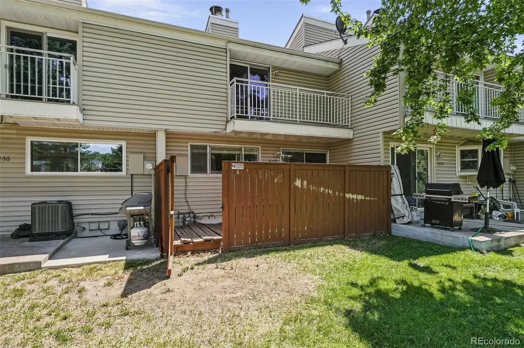 4268 E Maplewood Way Littleton CO 80121