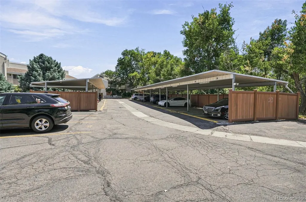 4268 E Maplewood Way Littleton CO 80121