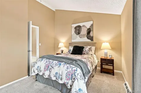 4268 E Maplewood Way Littleton CO 80121