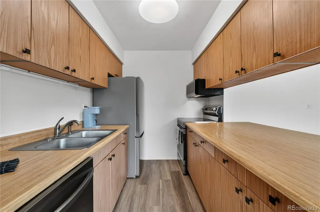 8417 Everett Way Arvada CO 80005