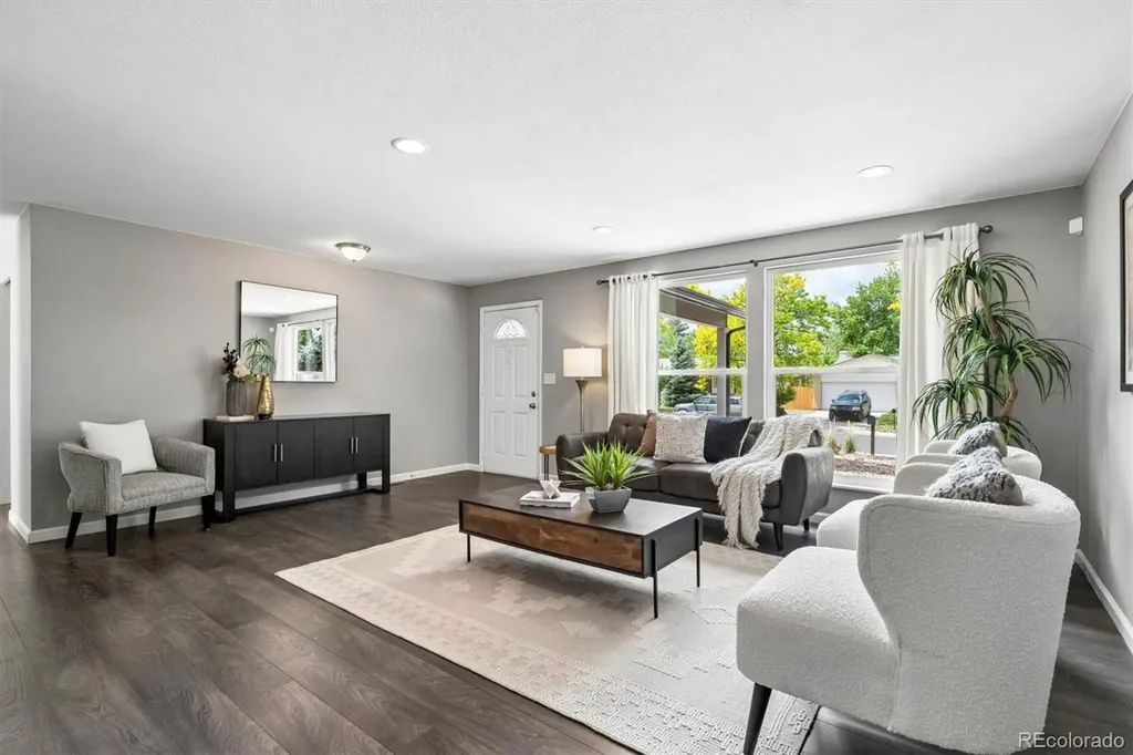 3106 S Olathe Way Aurora CO 80013