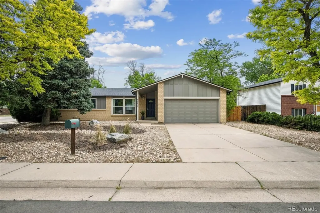 3106 S Olathe Way Aurora CO 80013