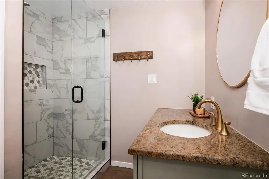 1475 S Hudson Street Denver CO 80222