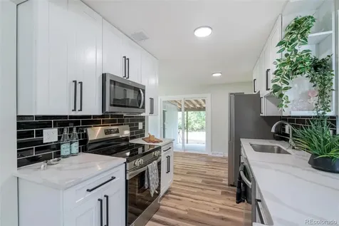 562 Lima Street Aurora CO 80010