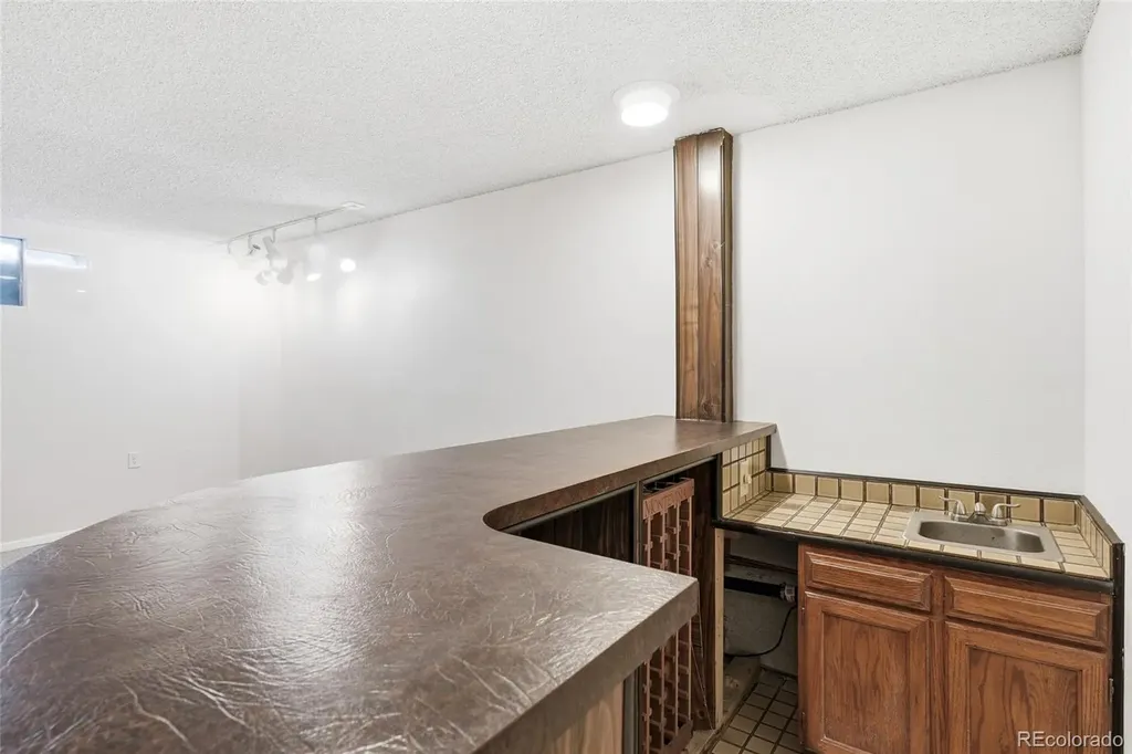 5830 W 73rd Avenue Arvada CO 80003