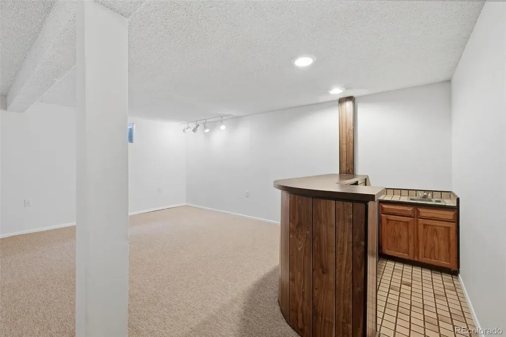 5830 W 73rd Avenue Arvada CO 80003