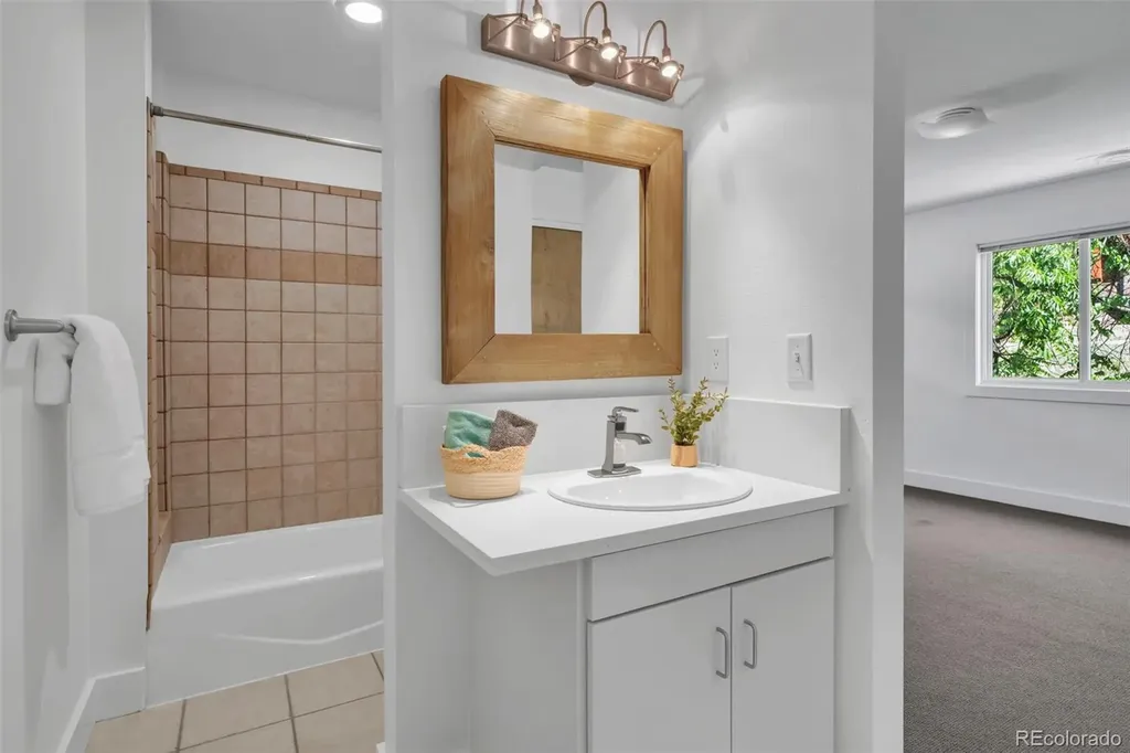 1221 Linden Avenue Boulder CO 80304