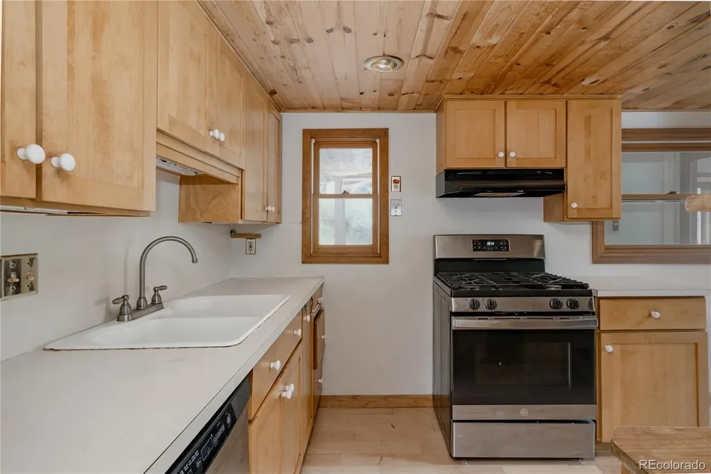 26336 Columbine Trail Kittredge CO 80457