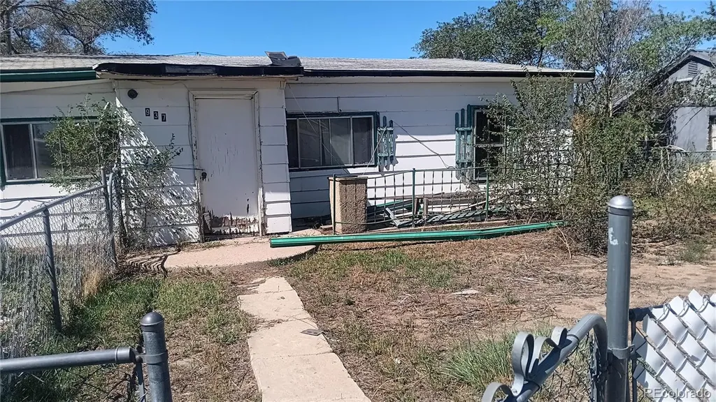 937 Elm Avenue Las Animas CO 81054