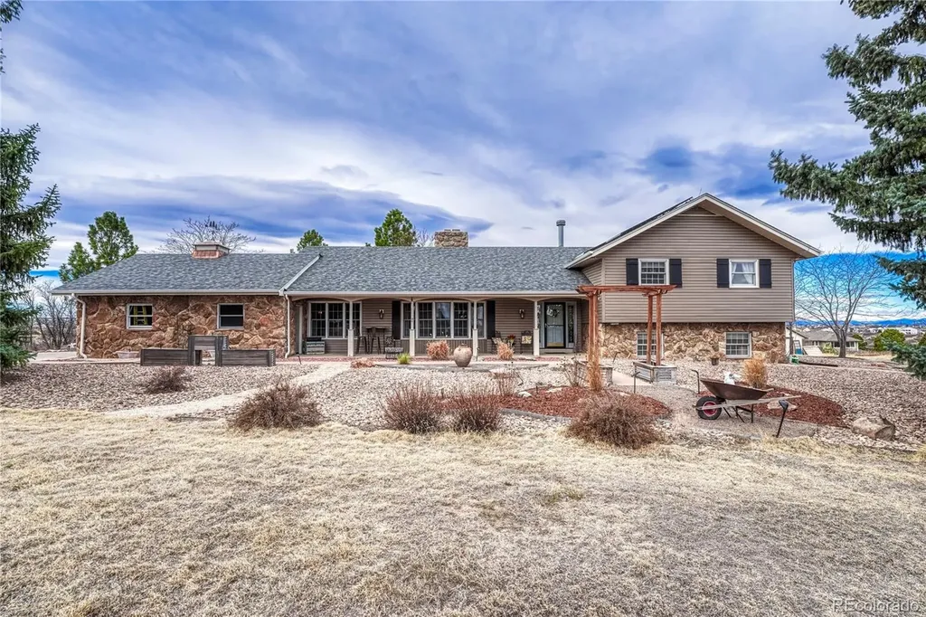 1863 N Rocky View Road Castle Rock CO 80108