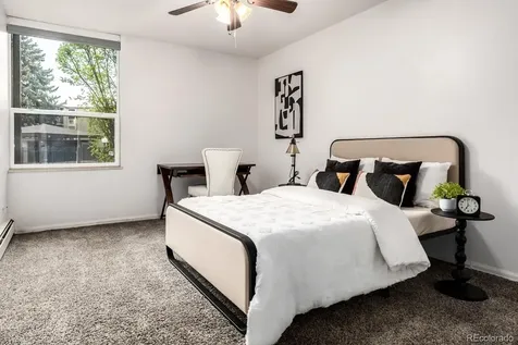 2281 S Vaughn Way Aurora CO 80014