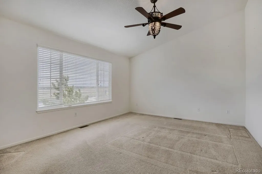 1542 S Haleyville Street Aurora CO 80018