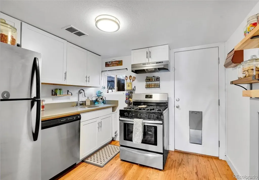 1735 E 35th Avenue Denver CO 80205