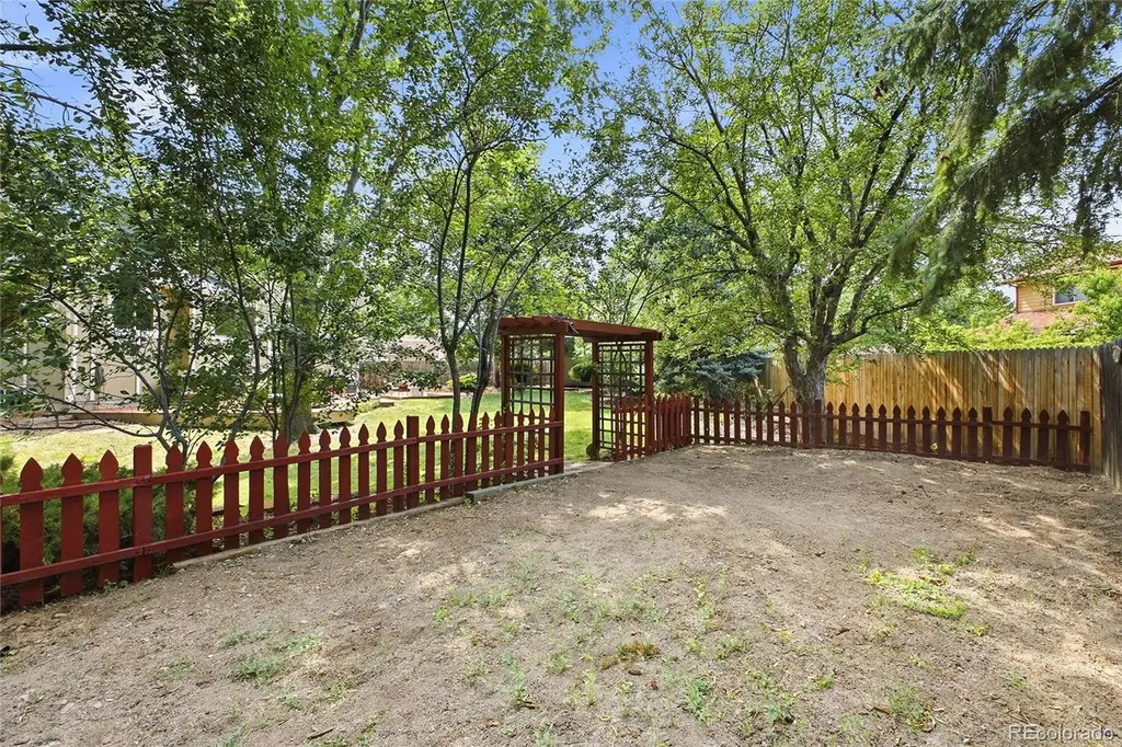 13711 Yank Way Arvada CO 80004