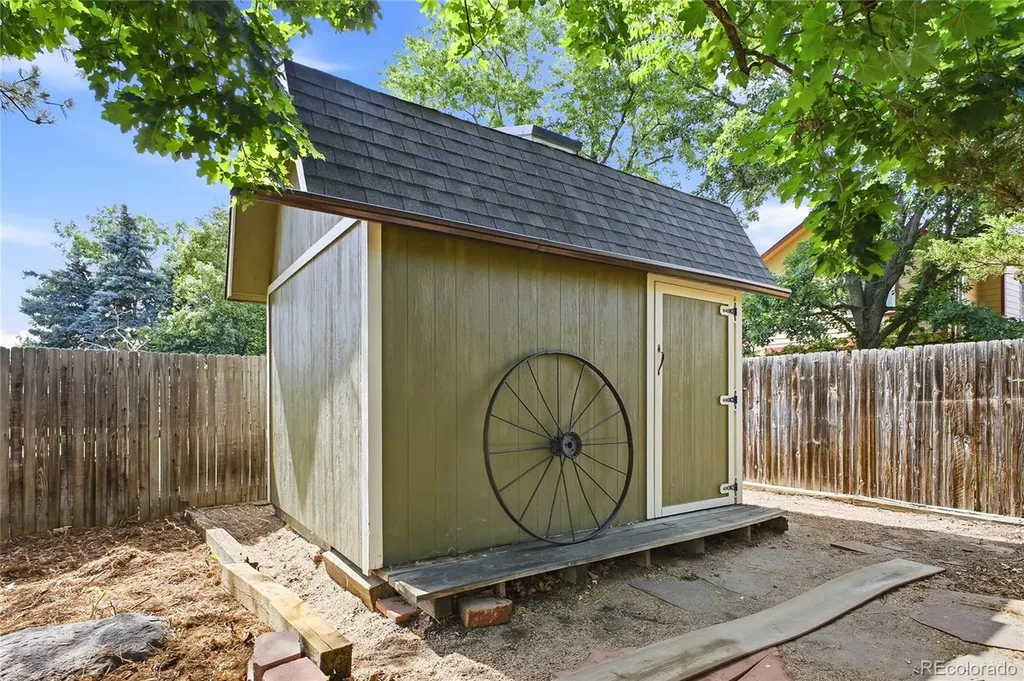 13711 Yank Way Arvada CO 80004