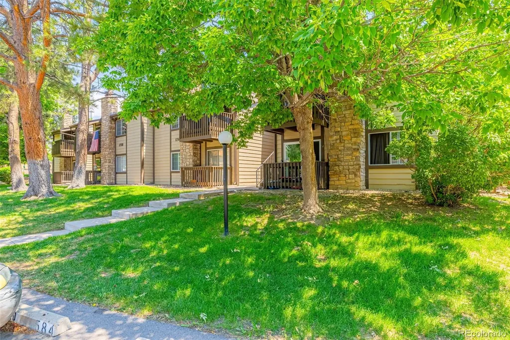 1760 S Pitkin Circle Aurora CO 80017