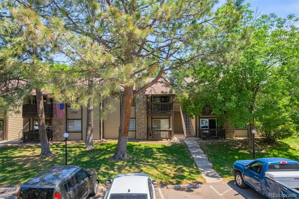 1760 S Pitkin Circle Aurora CO 80017