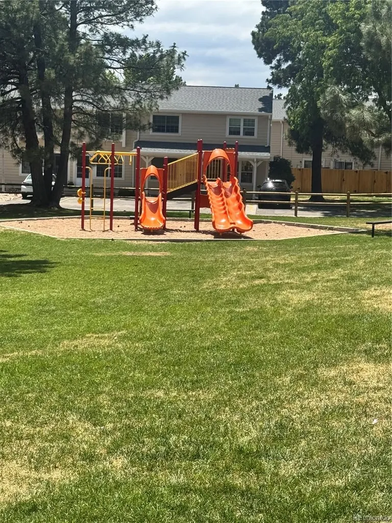 8909 Field Street Broomfield CO 80021