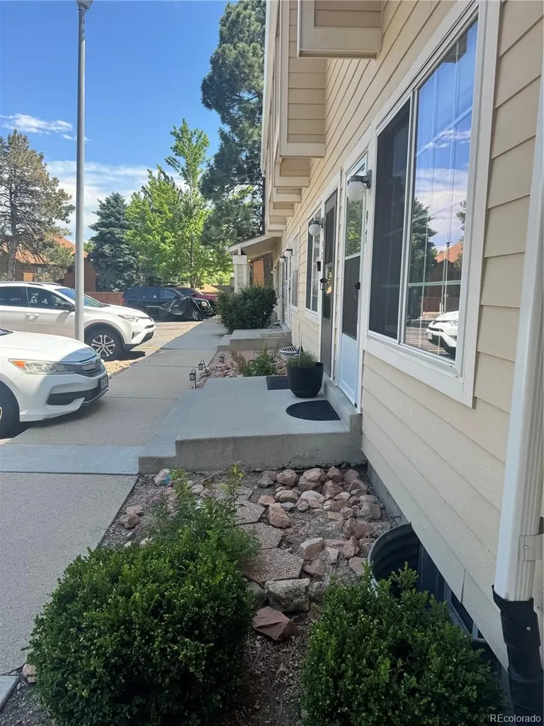 8909 Field Street Broomfield CO 80021