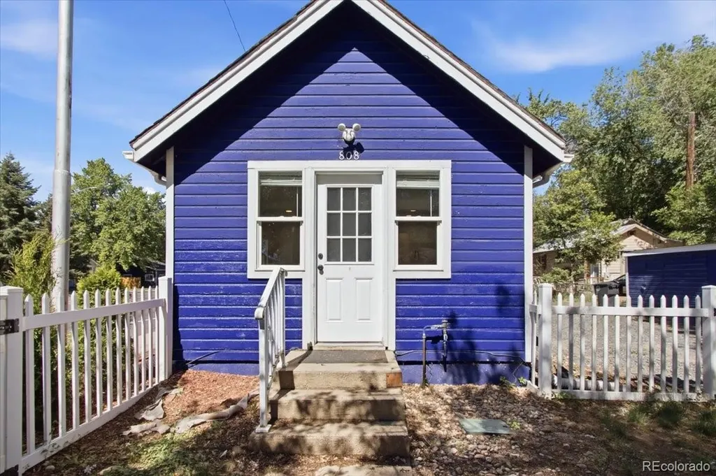 808 9th Avenue Longmont CO 80501