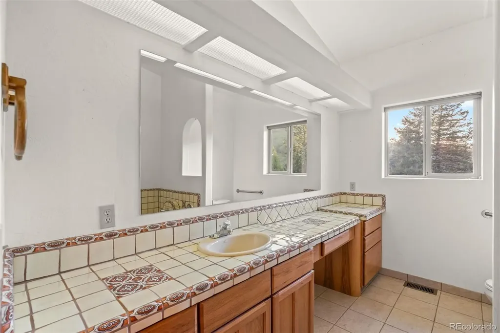 12868 Cottonwood Road Littleton CO 80127