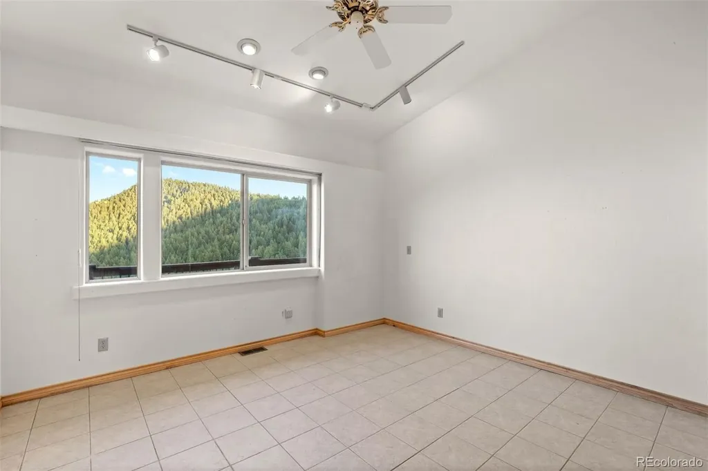 12868 Cottonwood Road Littleton CO 80127