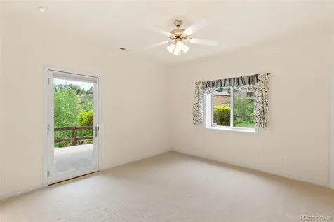 2425 Mesa Crest Grove Colorado Springs CO 80904