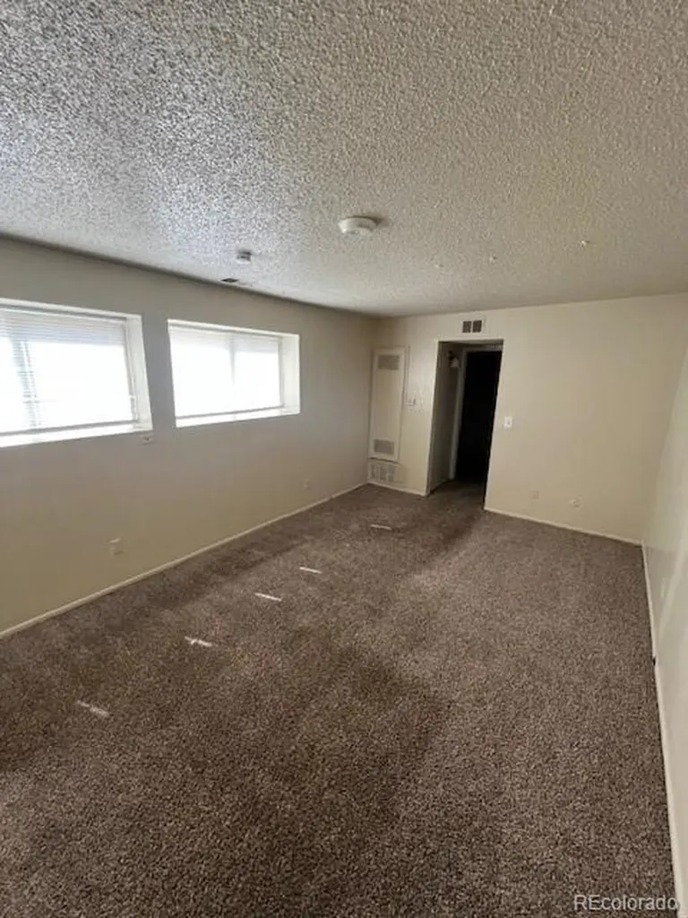 10742 E Exposition Avenue Aurora CO 80012