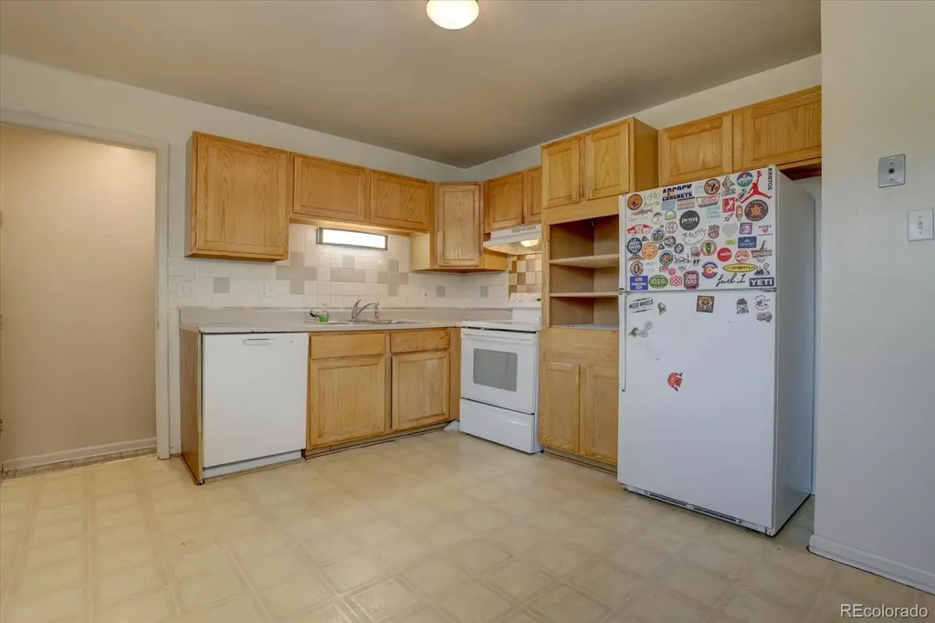 16270 W 14th Avenue Golden CO 80401
