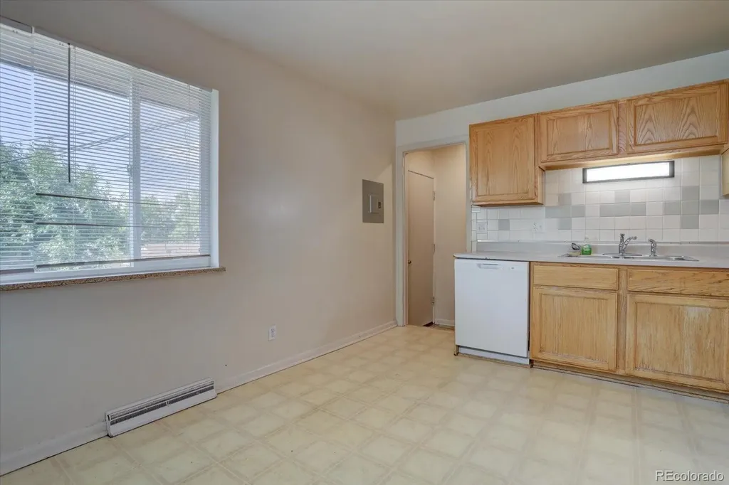 16270 W 14th Avenue Golden CO 80401