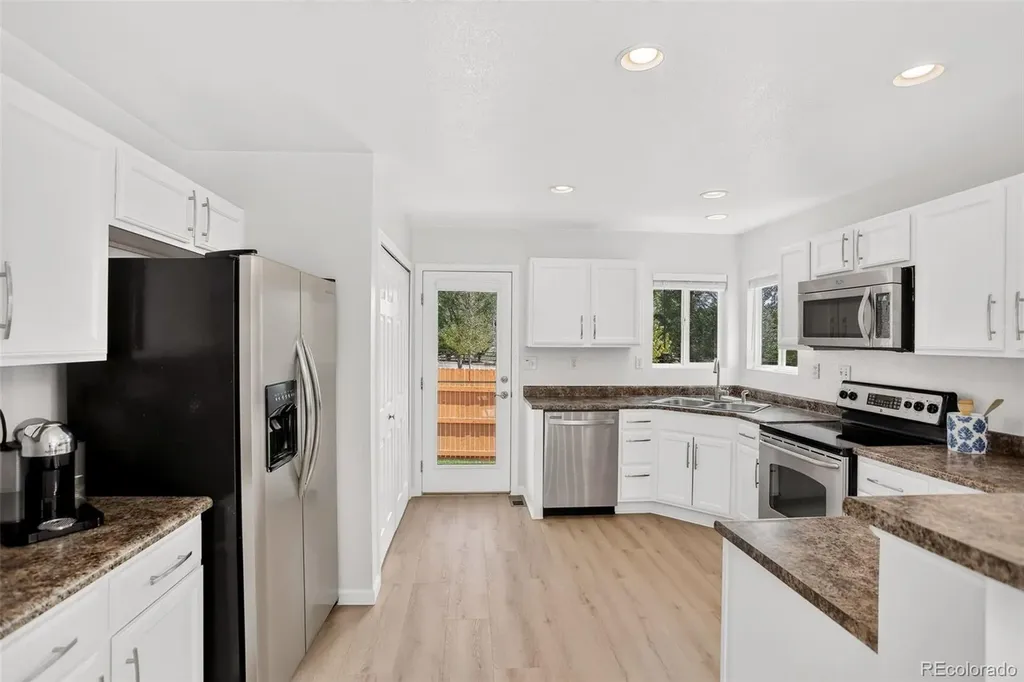 1363 Yellow Granite Way Monument CO 80132