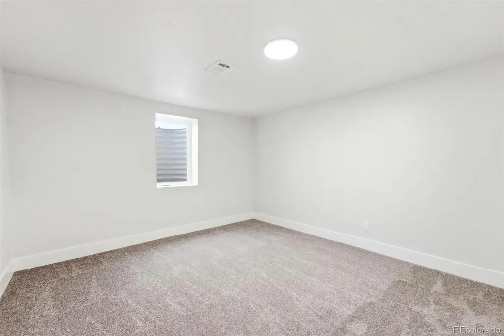2126 S Yarrow Street Lakewood CO 80227