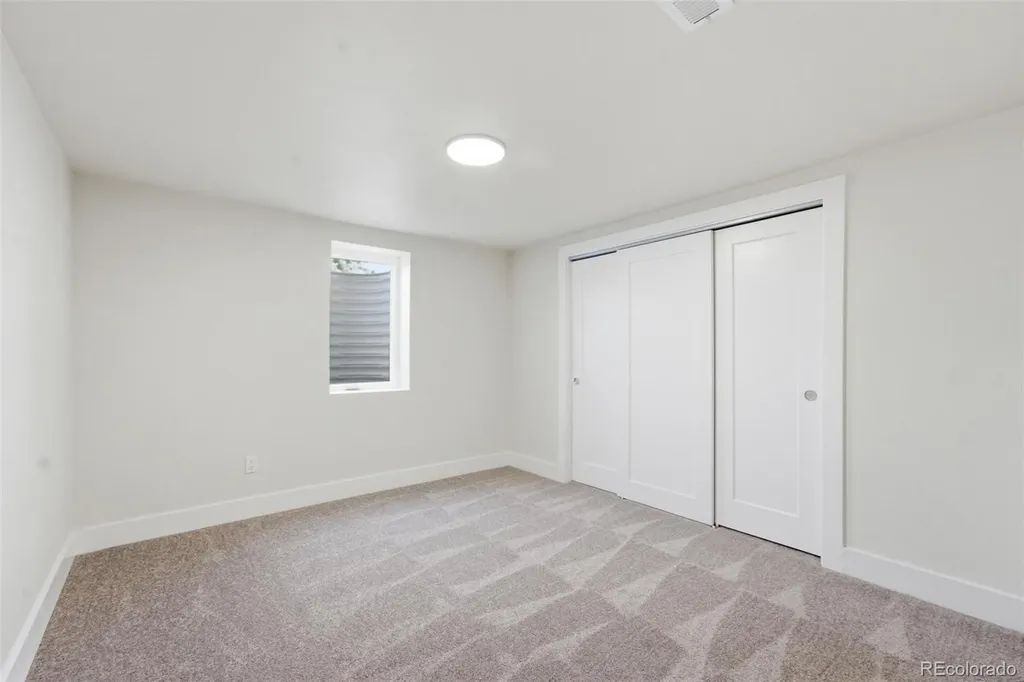2126 S Yarrow Street Lakewood CO 80227