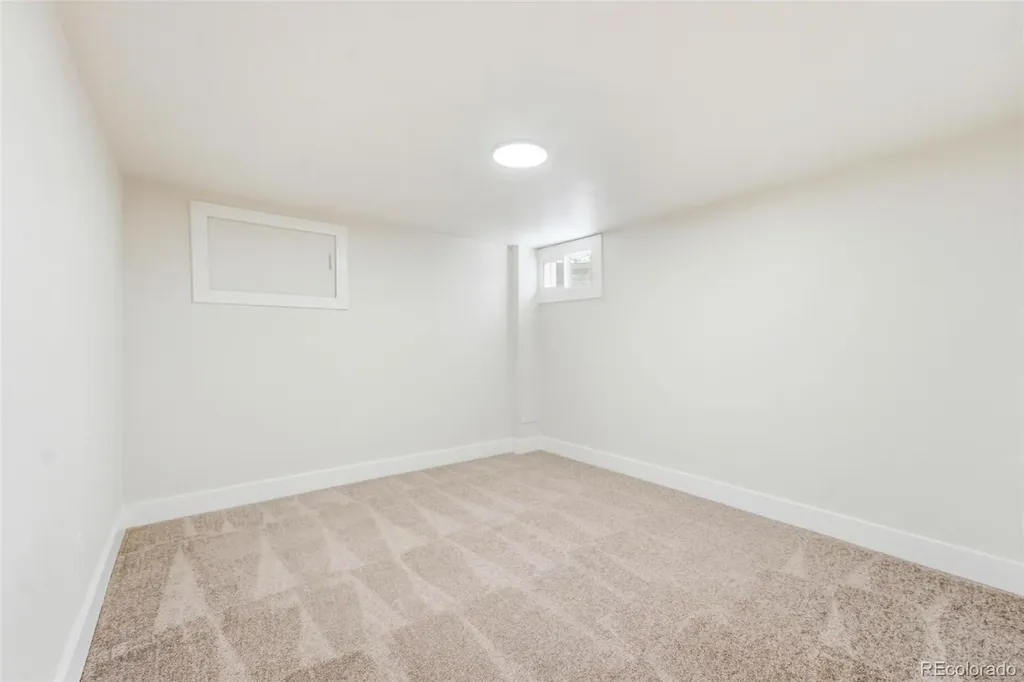 2126 S Yarrow Street Lakewood CO 80227