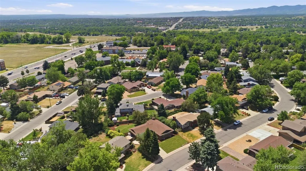 2126 S Yarrow Street Lakewood CO 80227