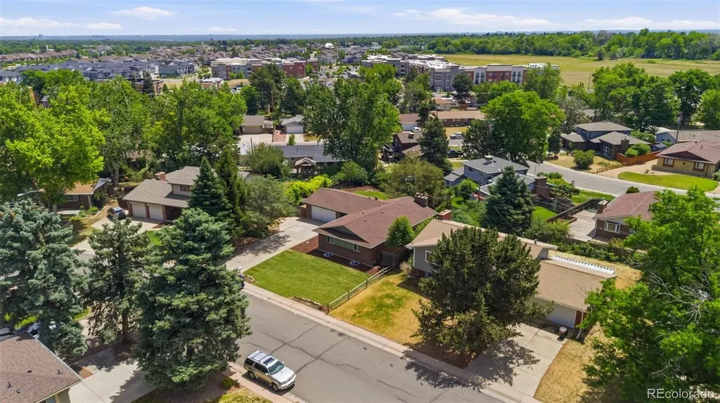 2126 S Yarrow Street Lakewood CO 80227