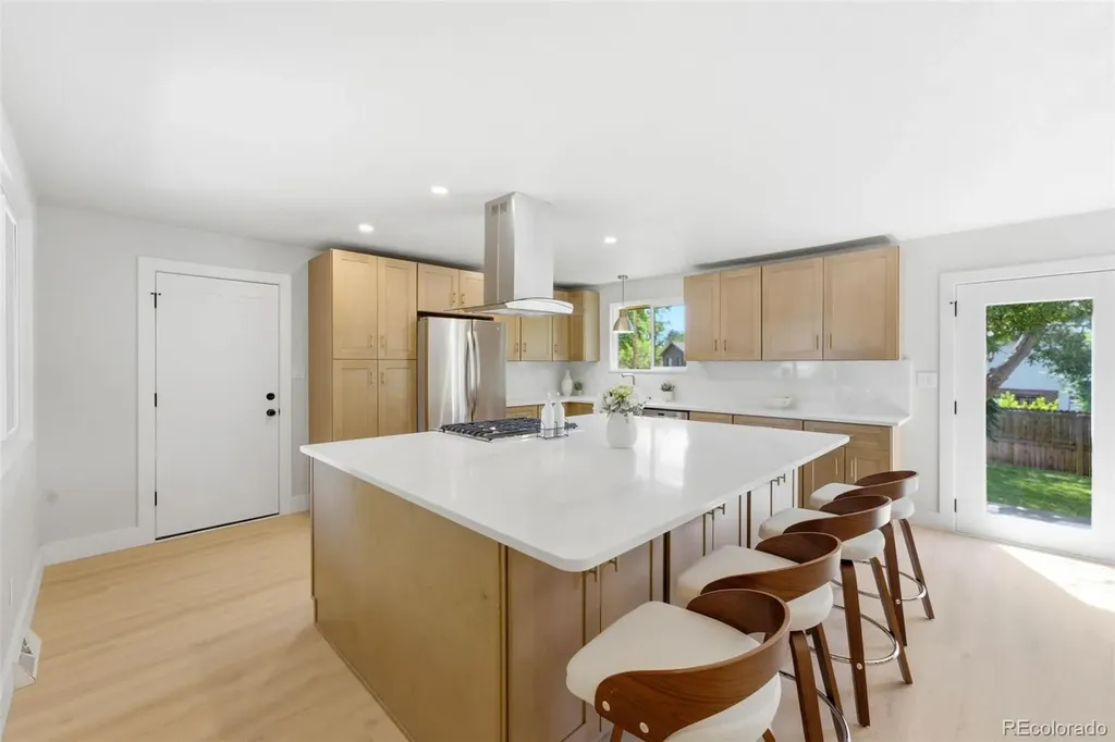 2126 S Yarrow Street Lakewood CO 80227