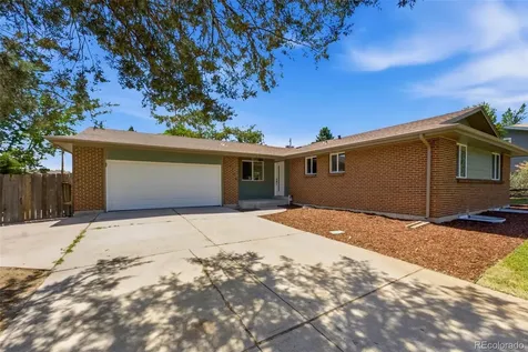 2126 S Yarrow Street Lakewood CO 80227