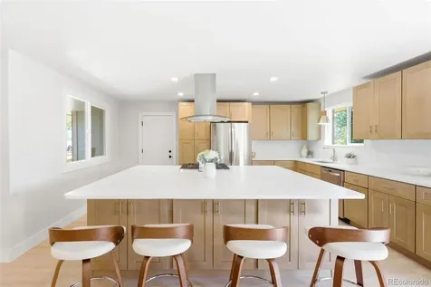2126 S Yarrow Street Lakewood CO 80227