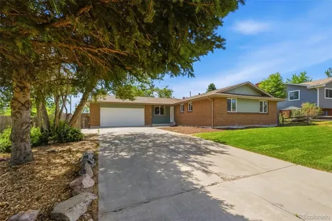 2126 S Yarrow Street Lakewood CO 80227