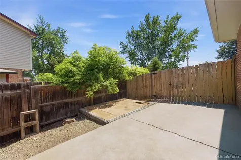 2126 S Yarrow Street Lakewood CO 80227