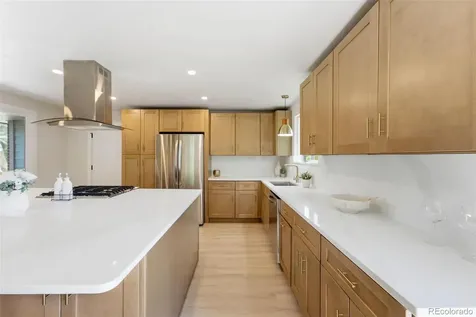 2126 S Yarrow Street Lakewood CO 80227