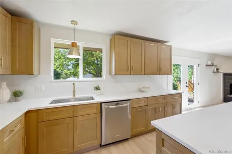 2126 S Yarrow Street Lakewood CO 80227