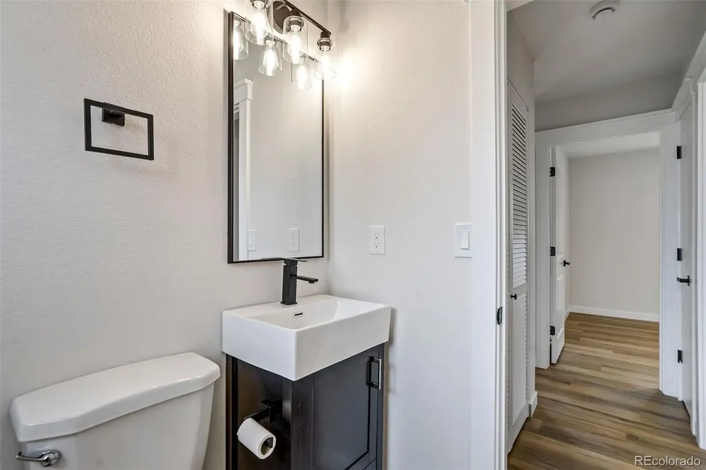 112 Easy Street Colorado Springs CO 80911