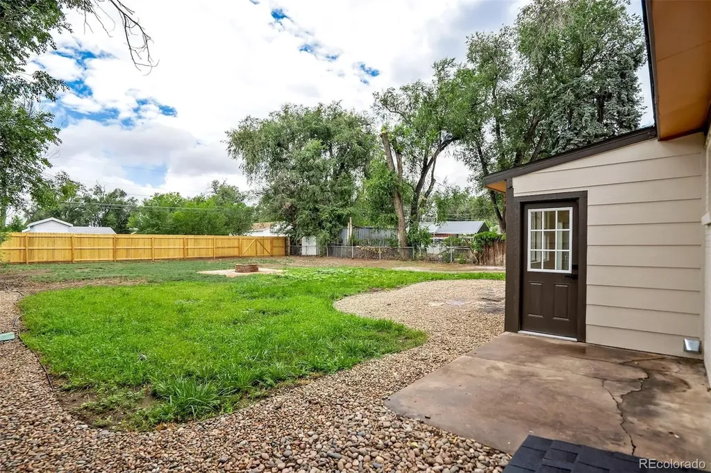112 Easy Street Colorado Springs CO 80911