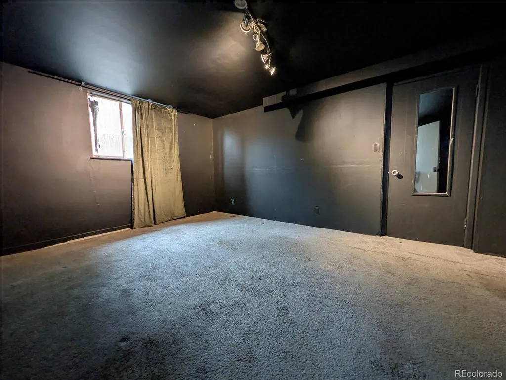 188 S Dale Court Denver CO 80219