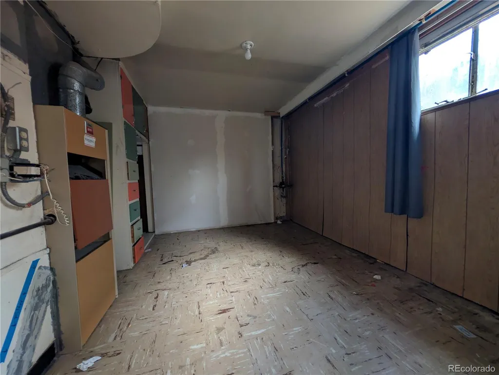 188 S Dale Court Denver CO 80219