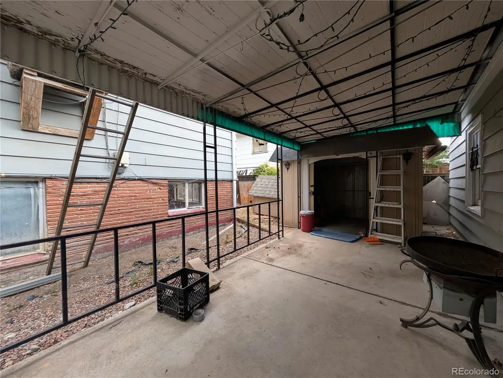 188 S Dale Court Denver CO 80219